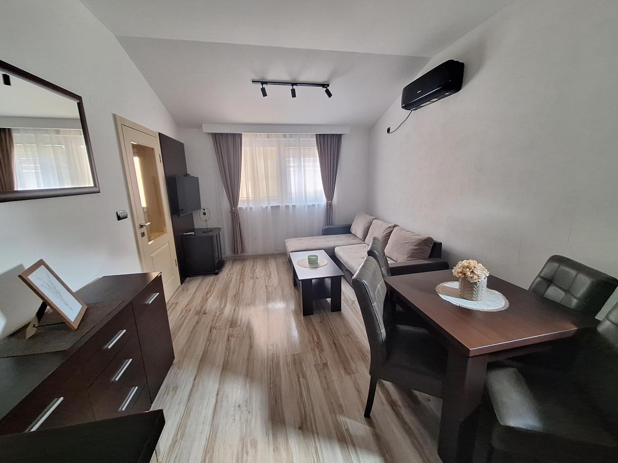Matino Apartments 3 Valjevo Buitenkant foto